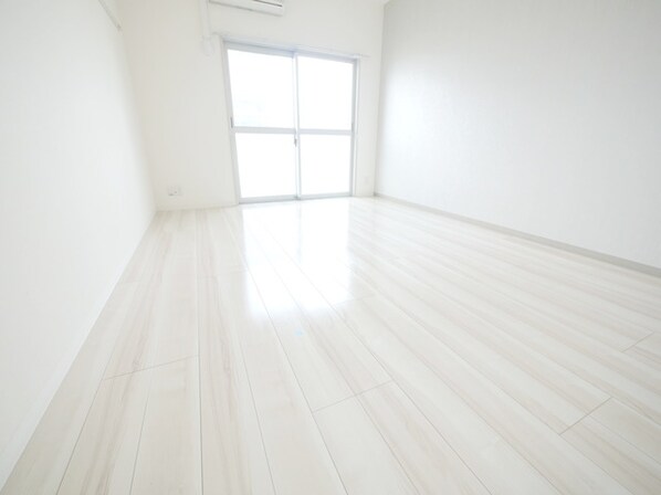 メゾンタナカIIIの物件内観写真